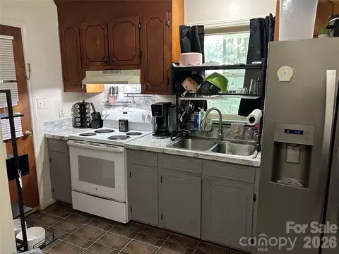 6800 Glover Ln, Stanley, NC 28164 photo 5