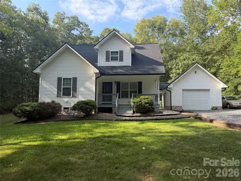 510 W Allenton St, Mount Gilead, NC 27306