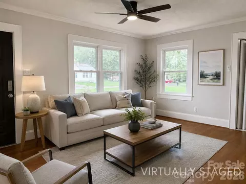 Living - 802 3rd Se St SE, Conover, NC 28613 photo 2 of 4
