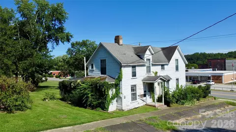169 E Main St, Old Fort, NC 28762 photo 4