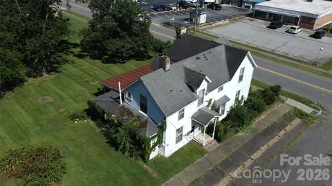 169 E Main St, Old Fort, NC 28762 photo 5