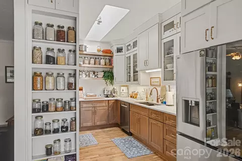 Kitchen - 235 Pebble Pt, Salisbury, NC 28146 photo 1 of 4