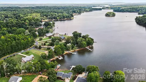View/Area - 235 Pebble Pt, Salisbury, NC 28146 photo 3 of 4