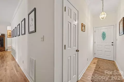 Entry Way - 235 Pebble Pt, Salisbury, NC 28146 photo 1 of 2