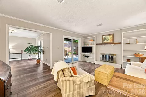Living - 6836 Dumbarton Dr, Charlotte, NC 28210 photo 3 of 3