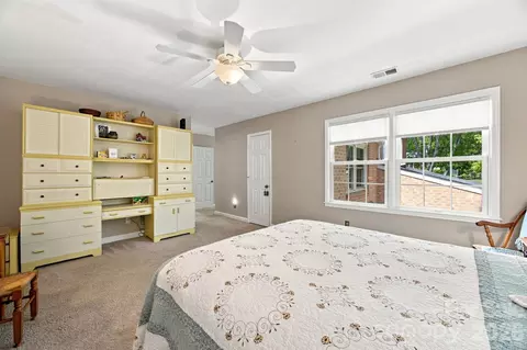 Bedroom - 6836 Dumbarton Dr, Charlotte, NC 28210 photo 3 of 8