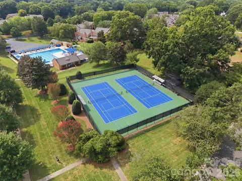 View/Area - 6836 Dumbarton Dr, Charlotte, NC 28210 photo 4 of 4