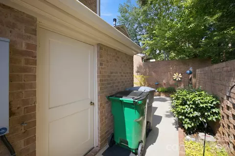 Exterior - 6836 Dumbarton Dr, Charlotte, NC 28210 photo 5 of 6