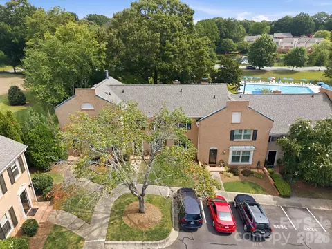 View/Area - 6836 Dumbarton Dr, Charlotte, NC 28210 photo 1 of 4