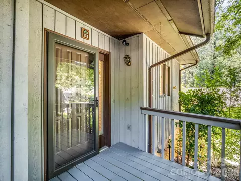 Exterior - 335 Melrose 111 Ave #111, Tryon, NC 28782 photo 2 of 8