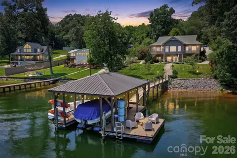 3826 Landmark Dr, Sherrills Ford, NC 28673