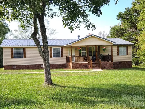 135 Cindy Ln, Kings Mountain, NC 28086