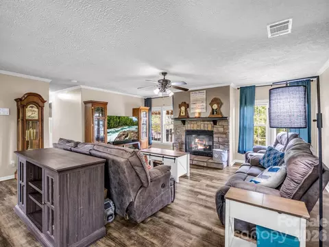 Living - 310 Brooks Road Ext, Bostic, NC 28018 photo 3 of 4
