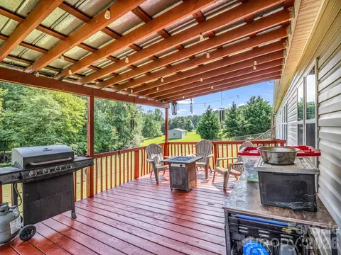 Exterior - 310 Brooks Road Ext, Bostic, NC 28018 photo 4 of 13
