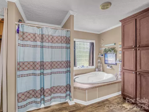 Bath - 310 Brooks Road Ext, Bostic, NC 28018 photo 2 of 5