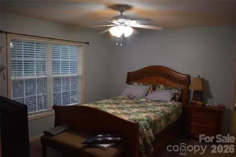 Bedroom - 26 Chipmunk Rdg, Marion, NC 28752 photo 1 of 5