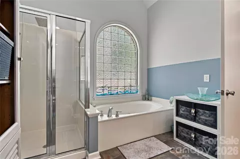 Bath - 7189 Windy Pine Cir, Denver, NC 28037 photo 1 of 3
