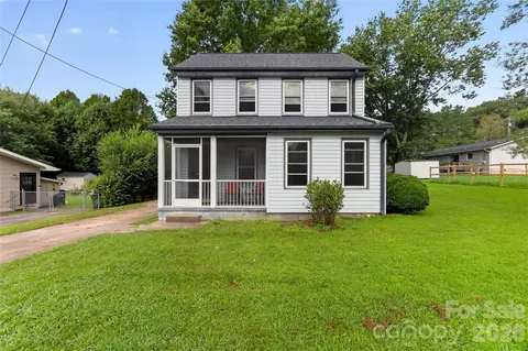 Exterior - 131 Spencer St, Clyde, NC 28721 photo 2 of 4