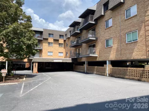 1323 Queens 208 Rd #208, Charlotte, NC 28207