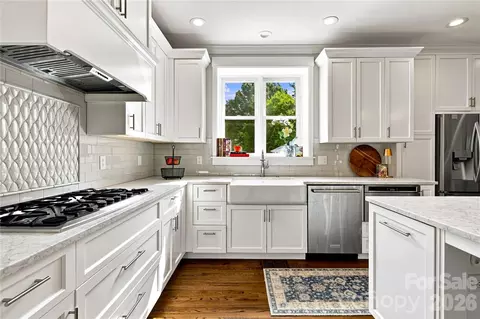 Kitchen - 224 N Kimberly Rd, Davidson, NC 28036 photo 5 of 6
