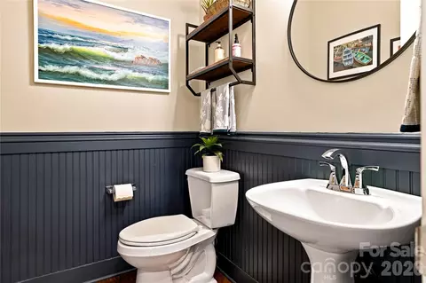 Bath - 224 N Kimberly Rd, Davidson, NC 28036 photo 1 of 5