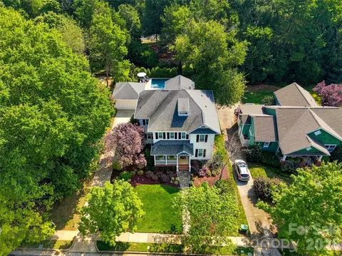 View/Area - 224 N Kimberly Rd, Davidson, NC 28036 photo 2 of 4