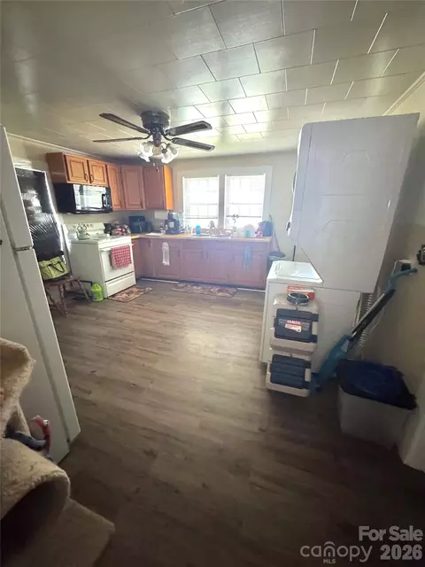 Other - 410 Spring St, Denton, NC 27239 photo 4 of 9