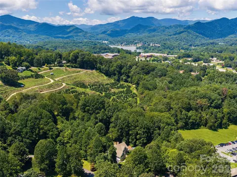 Other - 314 Summerset Dr, Clyde, NC 28721 photo 6 of 7