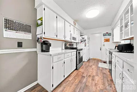 Kitchen - 2075 S Fork Dr, Morganton, NC 28655 photo 3 of 4