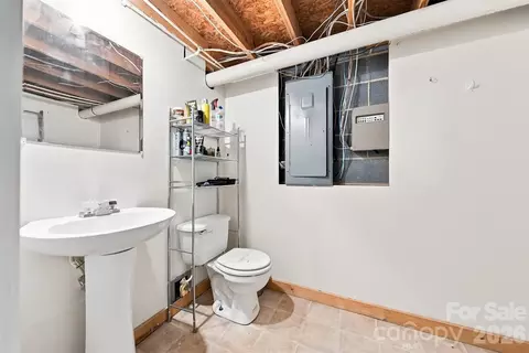 Bath - 2075 S Fork Dr, Morganton, NC 28655 photo 2 of 2