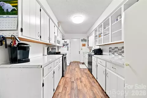 Kitchen - 2075 S Fork Dr, Morganton, NC 28655 photo 2 of 4