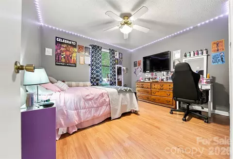 Bedroom - 2075 S Fork Dr, Morganton, NC 28655 photo 3 of 5