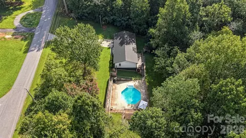 Exterior - 2075 S Fork Dr, Morganton, NC 28655 photo 10 of 10