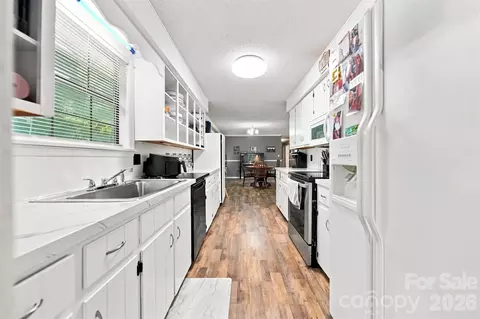 Entry Way - 2075 S Fork Dr, Morganton, NC 28655 photo 1 of 1