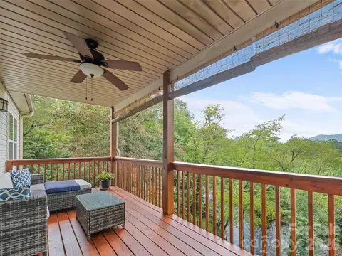 Exterior - 404 Loop Rd, Clyde, NC 28721 photo 2 of 12
