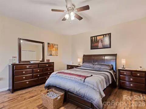 Bedroom - 404 Loop Rd, Clyde, NC 28721 photo 6 of 7
