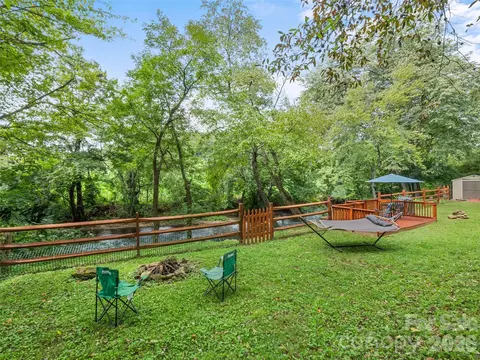 Exterior - 404 Loop Rd, Clyde, NC 28721 photo 10 of 12