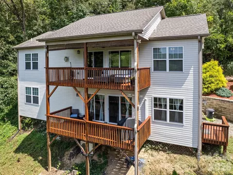 Exterior - 404 Loop Rd, Clyde, NC 28721 photo 11 of 12