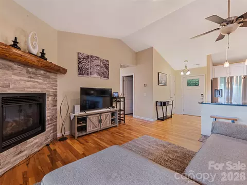 Living - 404 Loop Rd, Clyde, NC 28721 photo 4 of 8