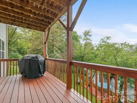 Exterior - 404 Loop Rd, Clyde, NC 28721 photo 5 of 12