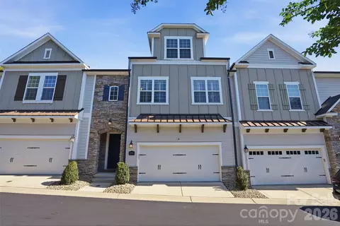 9030 Boling Green Dr, Charlotte, NC 28277