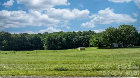594 Rash Rd, Olin, NC 28660 photo 10