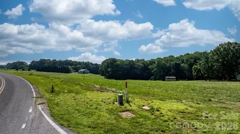 594 Rash Rd, Olin, NC 28660 photo 7