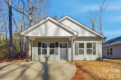 36 W Lewis St, Wadesboro, NC 28170