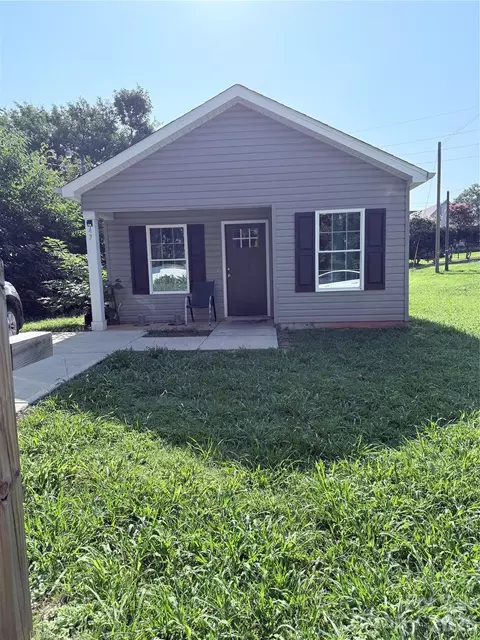 47 14th Se St SE, Hickory, NC 28602