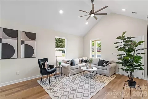 Living - 1129 3rd St, Spencer, NC 28159 photo 2 of 3