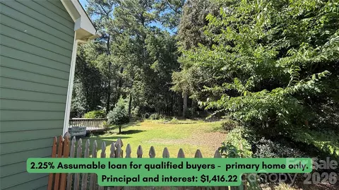Exterior - 20601 Willow Pond Rd, Cornelius, NC 28031 photo 2 of 4