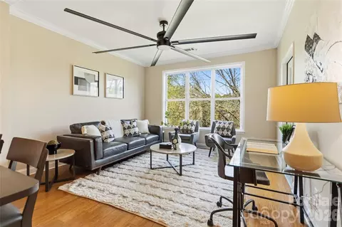 1000 E Woodlawn 314 Rd #314, Charlotte, NC 28209