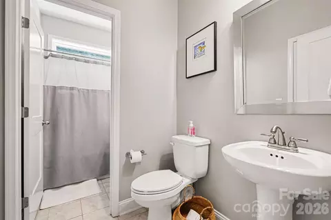 Bath - 3577 County Down Ave, Kannapolis, NC 28081 photo 3 of 3