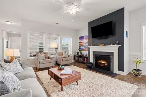 Living - 3577 County Down Ave, Kannapolis, NC 28081 photo 1 of 2